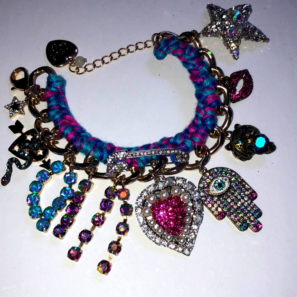 Betsey Johnson Charm Beacelet